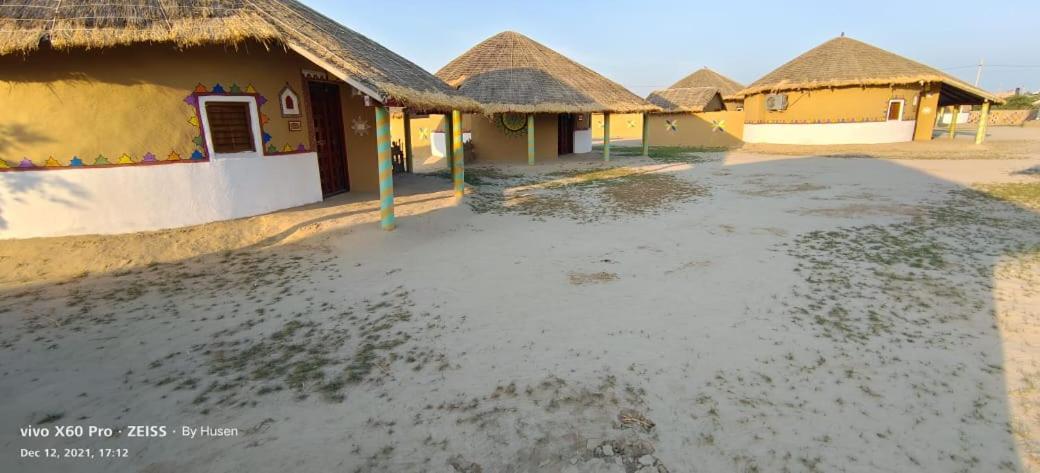 Mahefeel e Rann Resort Bherandiāla Buitenkant foto