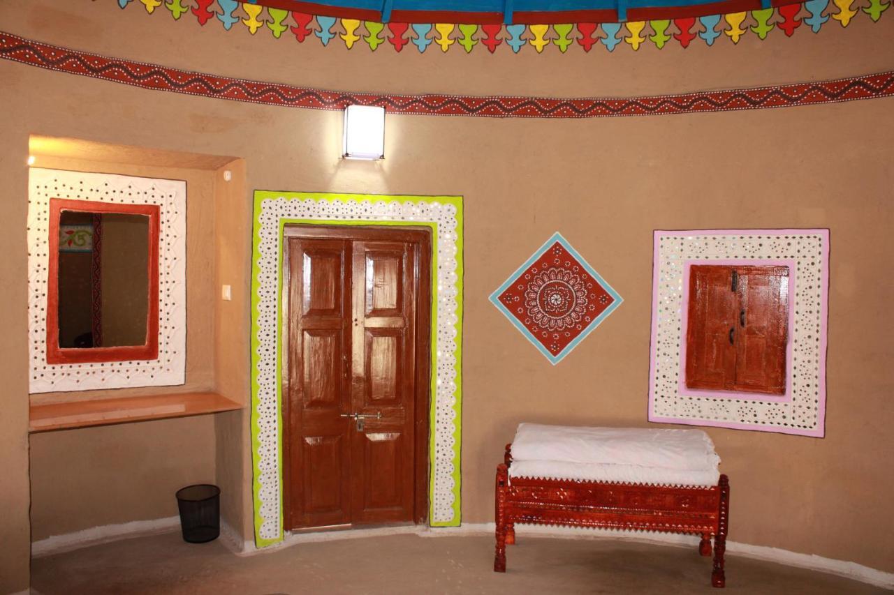 Mahefeel e Rann Resort Bherandiāla Buitenkant foto